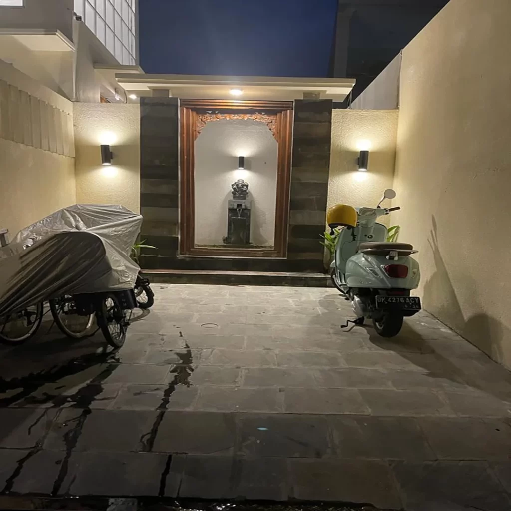 Carport Honga Sanur Villa