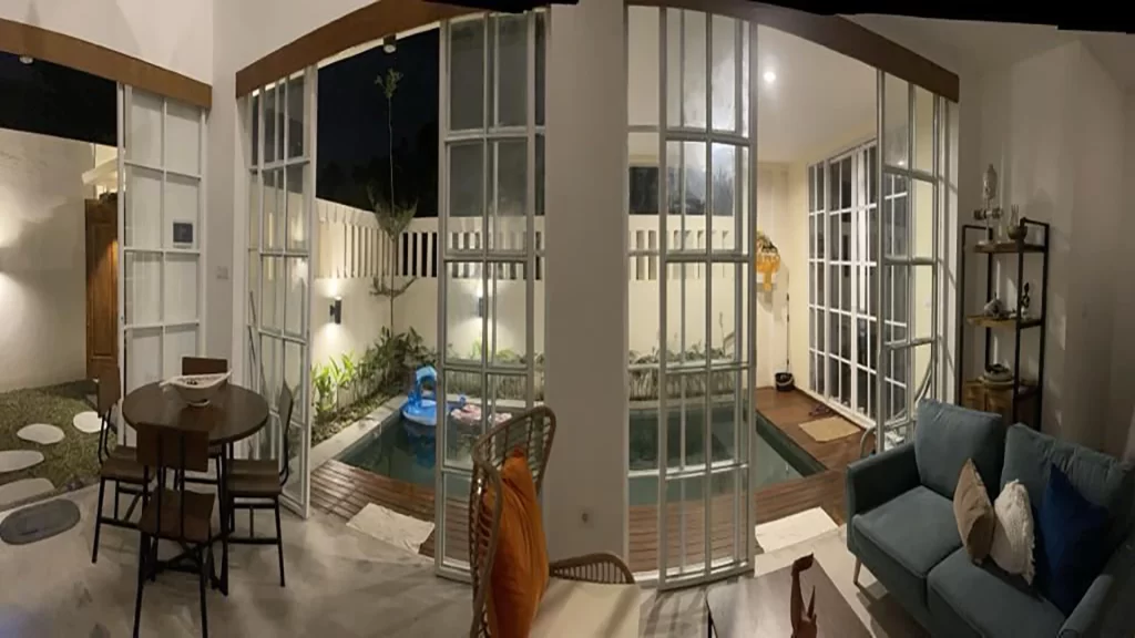 Night View Living & Swimming Pool