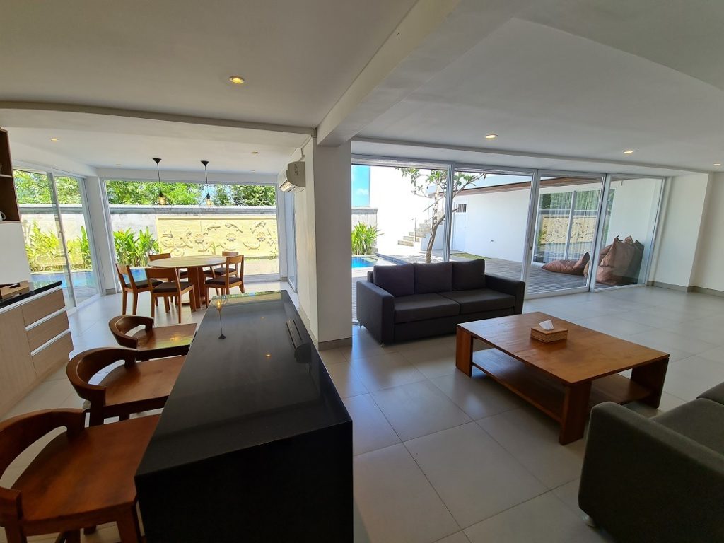 Hideaway Residence Ungasan dinning pool view