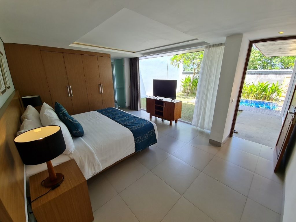 Hideaway Residence Ungasan bedroom pool