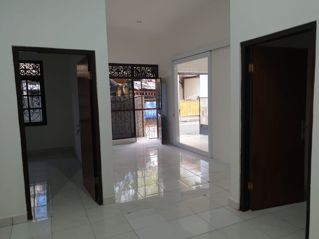 ruang tenagh renon