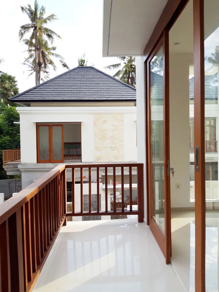 Balcony Master Room Riverfront_result